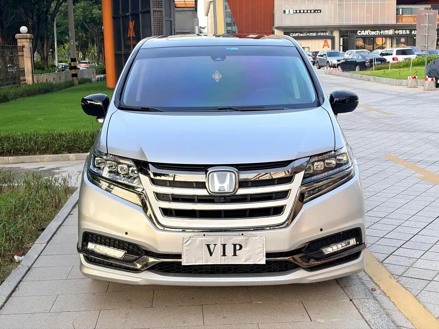 Elysion 2019 2.0L Hybrid Supreme Edition — миниатюра 3