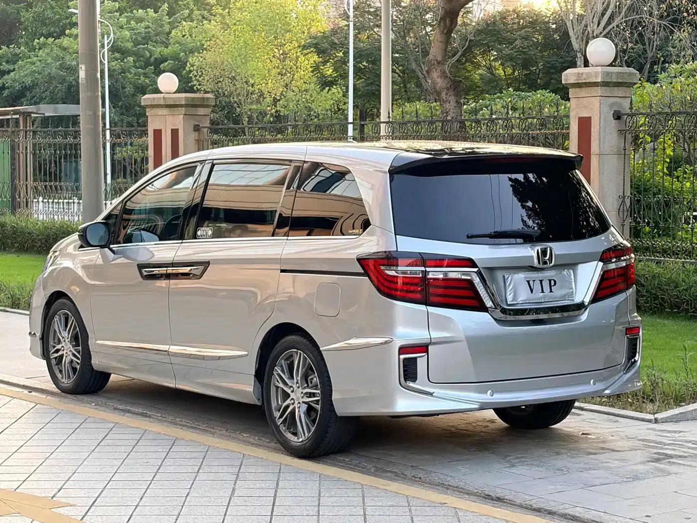 Elysion 2019 2.0L Hybrid Supreme Edition — миниатюра 10