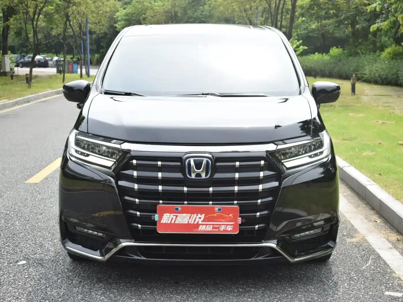 Elysion 2022 2.0L e:HEV Luxury Edition — миниатюра 2