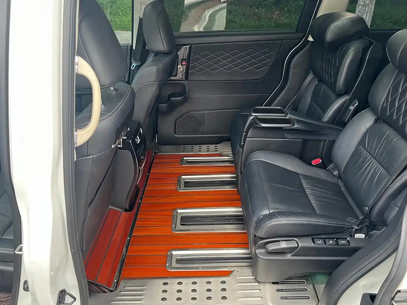 Elysion 2019 2.0L Hybrid Luxury Edition — миниатюра 10