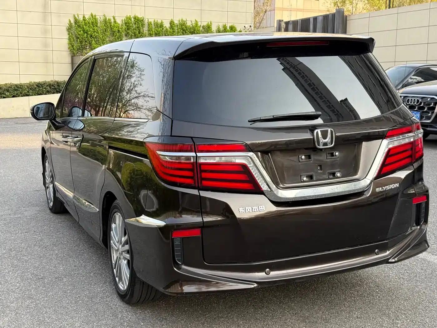 Elysion 2016 2.4L Luxury Edition — миниатюра 4