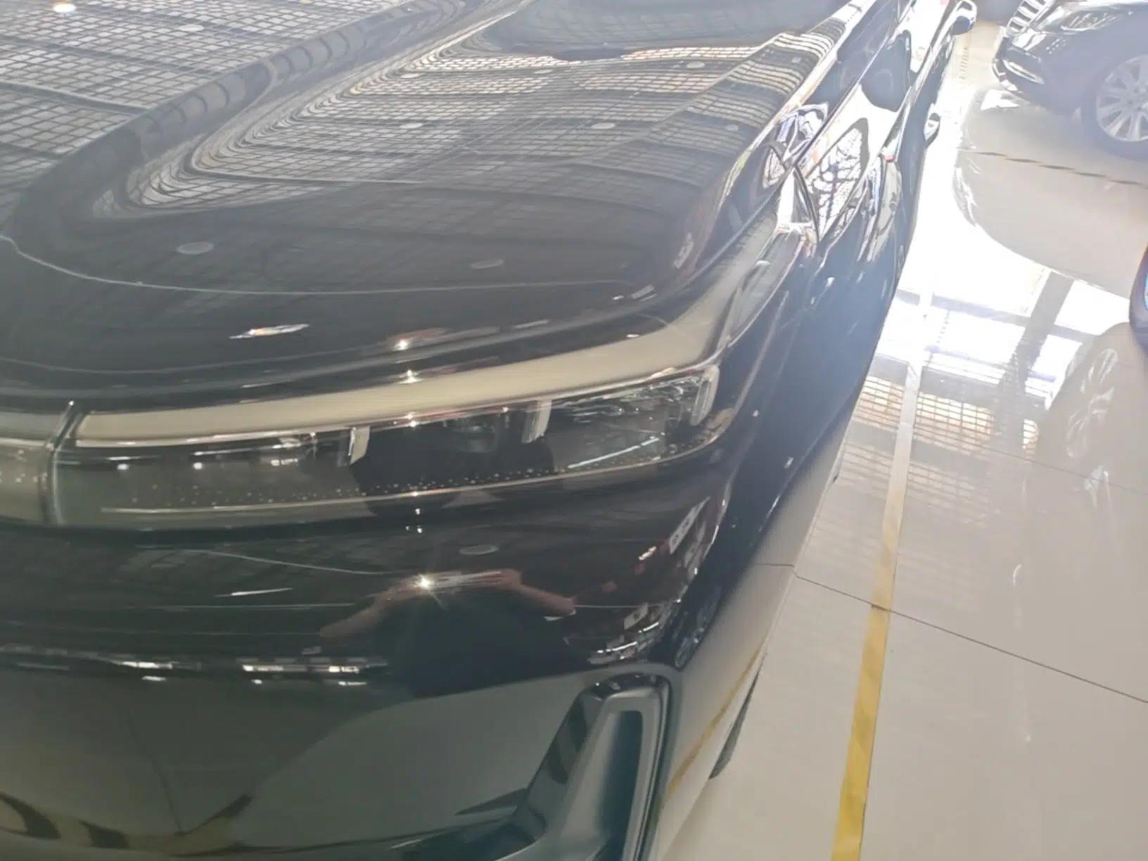 Geely Galaxy M9 2025 Model 210km Four-Wheel-Drive Leading Edition — миниатюра 8