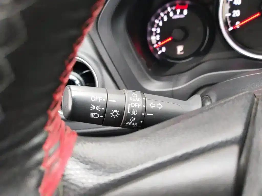 Honda XR-V 2015 1.5L LXi CVT Classic Edition — миниатюра 21