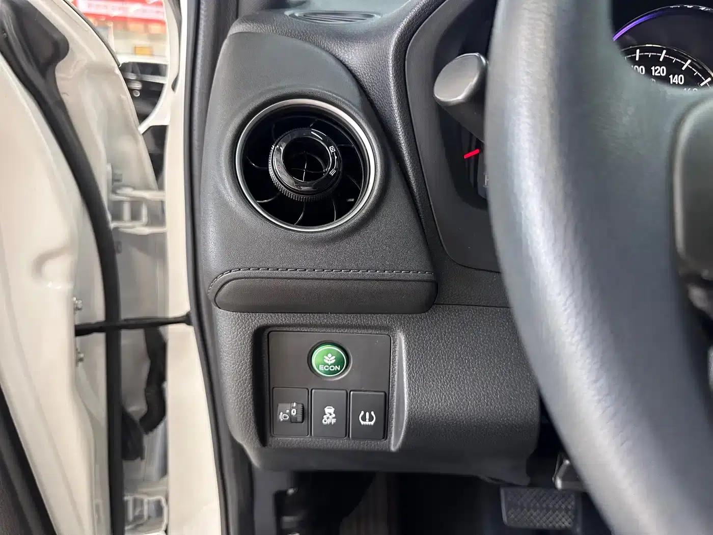 Honda XR-V 2022 1.5L CVT Obsidian Edition — миниатюра 8
