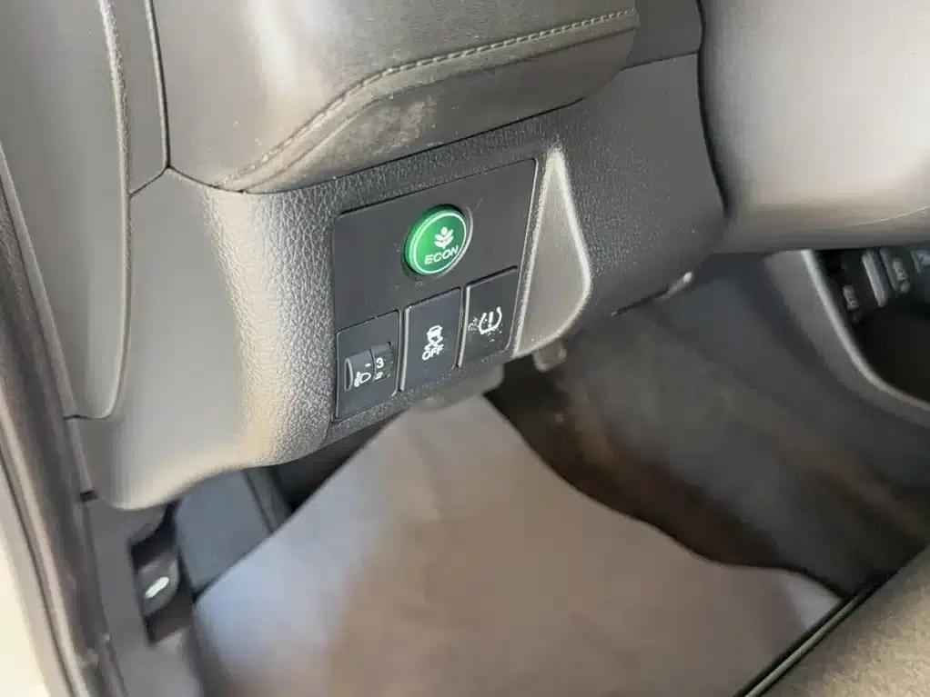 Honda XR-V 2021 220TURBO CVT Luxury Edition — миниатюра 22