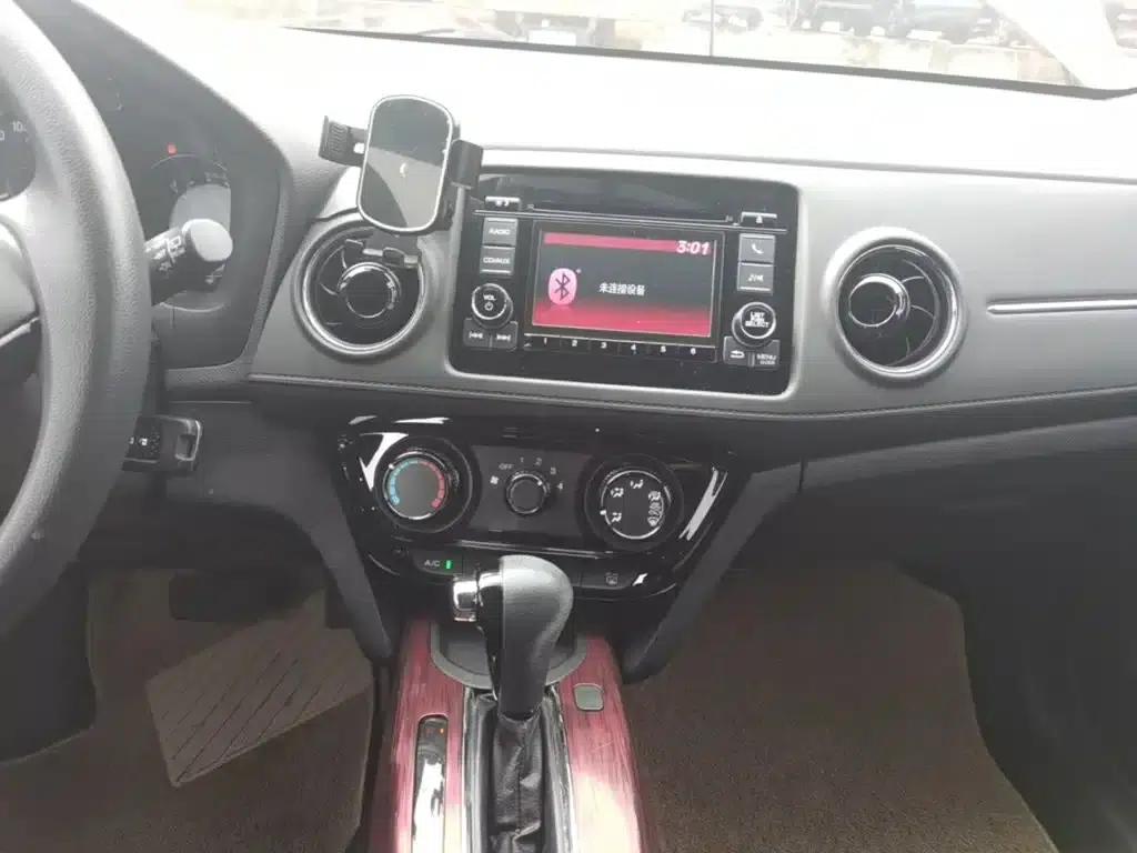 Honda XR-V 2017 1.5L LXi CVT Classic Edition — миниатюра 13