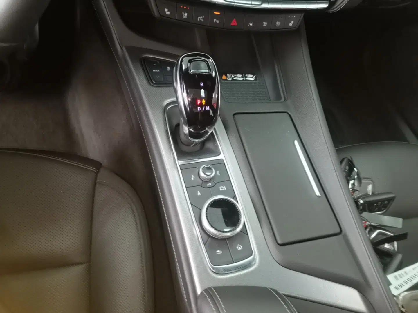 Cadillac CT5 2025 28T Track Performance Edition — миниатюра 21
