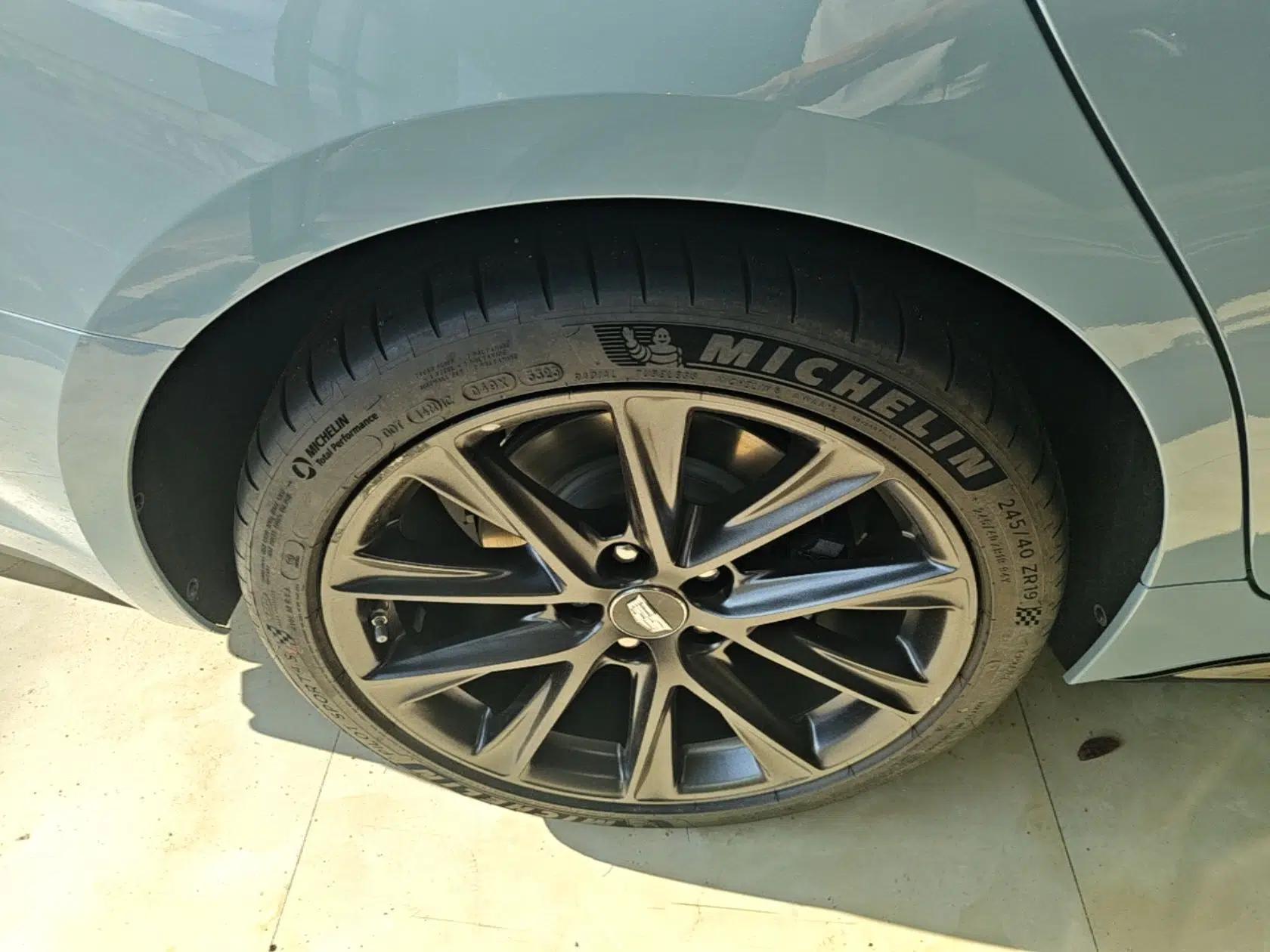 Cadillac CT5 2025 28T Track Performance Edition — миниатюра 11