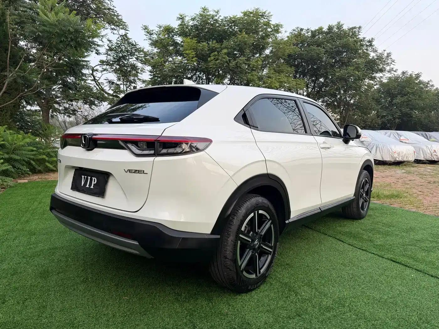 Vezel 2023 1.5L CVT Elite Edition — миниатюра 6