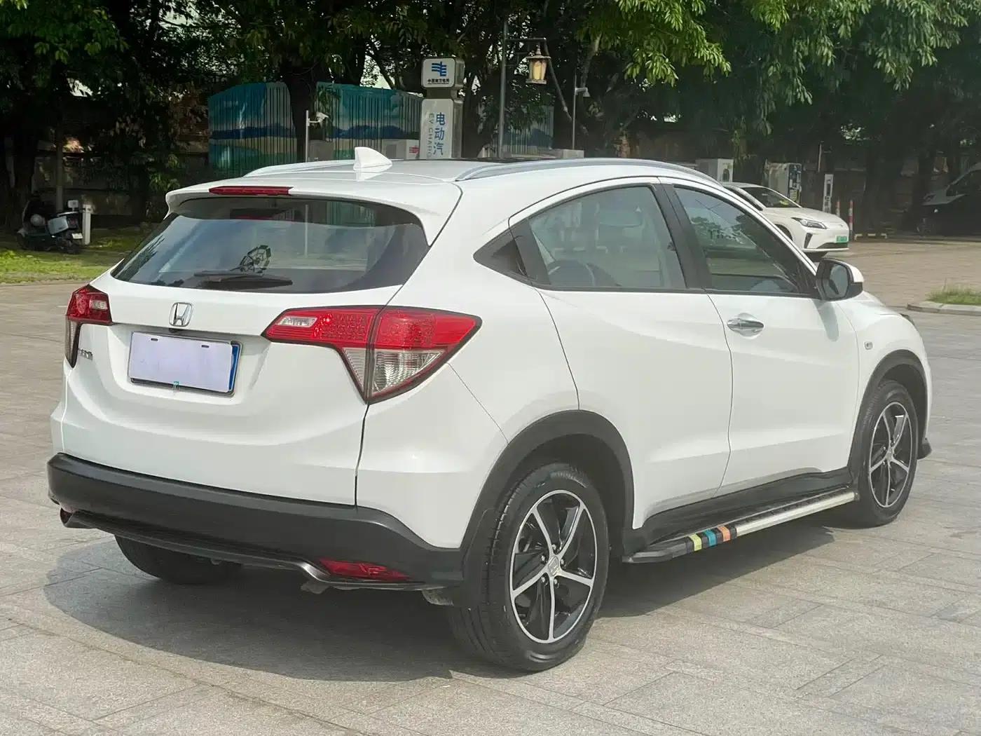 Vezel 2020 1.5L CVT Pioneer Edition — миниатюра 16