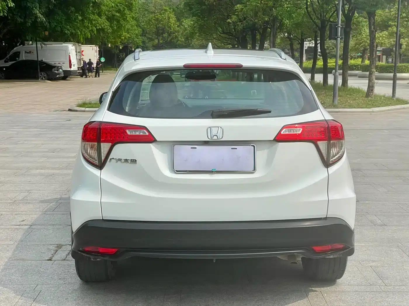 Vezel 2020 1.5L CVT Pioneer Edition — миниатюра 17