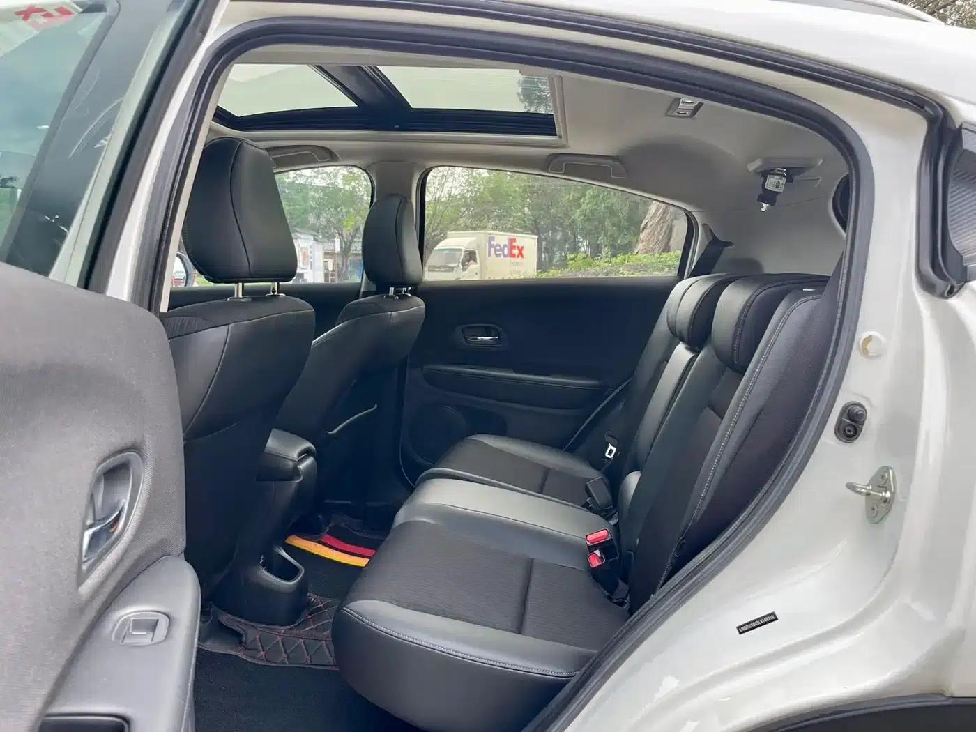 Vezel 2020 1.5L CVT Pioneer Edition — миниатюра 5