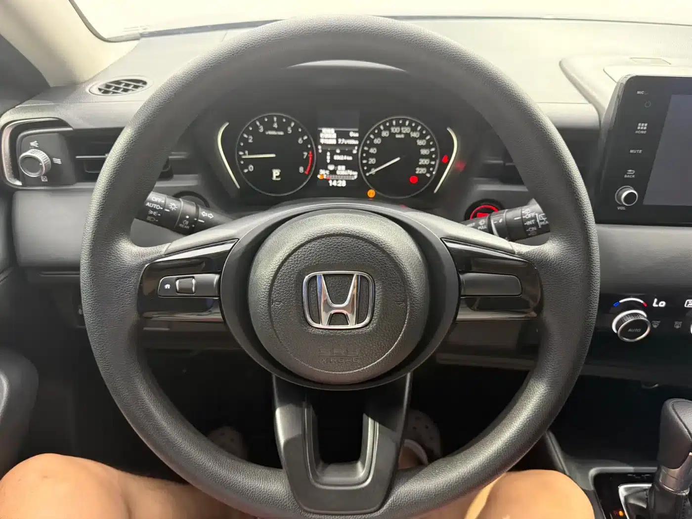 Vezel 2023 1.5L CVT Elite Edition — миниатюра 8