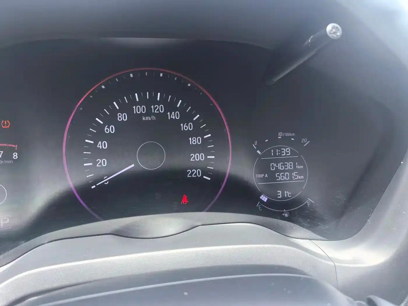 Vezel 2022 1.5L CVT Phantom Night Pioneer Edition — миниатюра 8