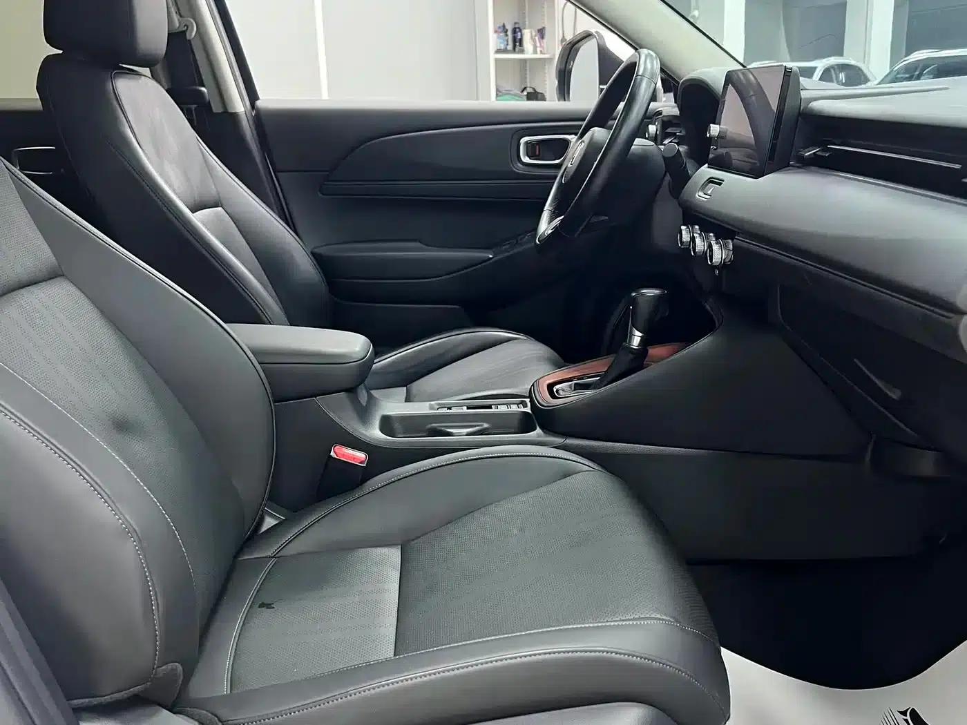 Vezel 2023 1.5L CVT Luxury Edition — миниатюра 18
