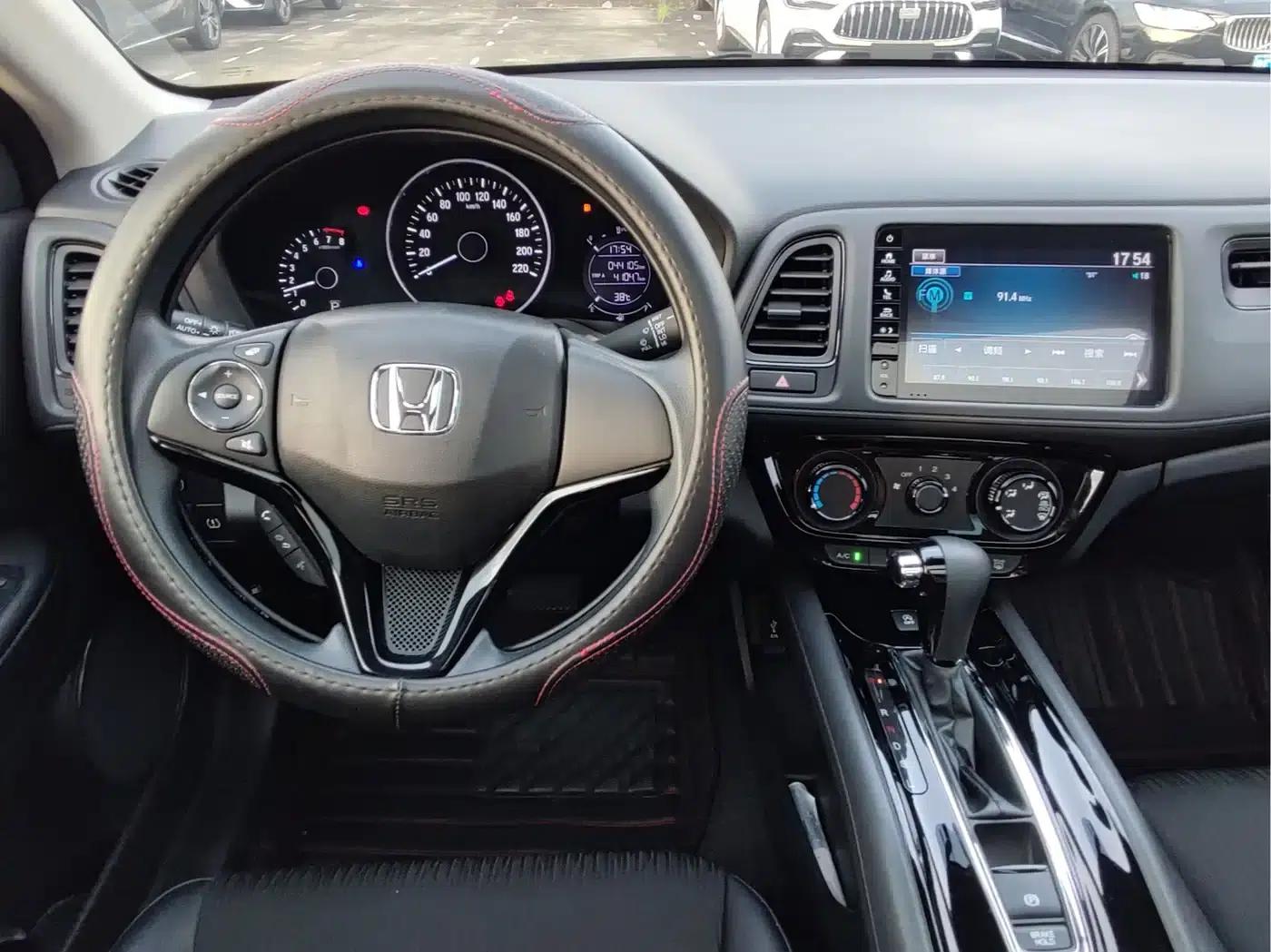 Vezel 2020 1.5L CVT Pioneer Edition — миниатюра 13