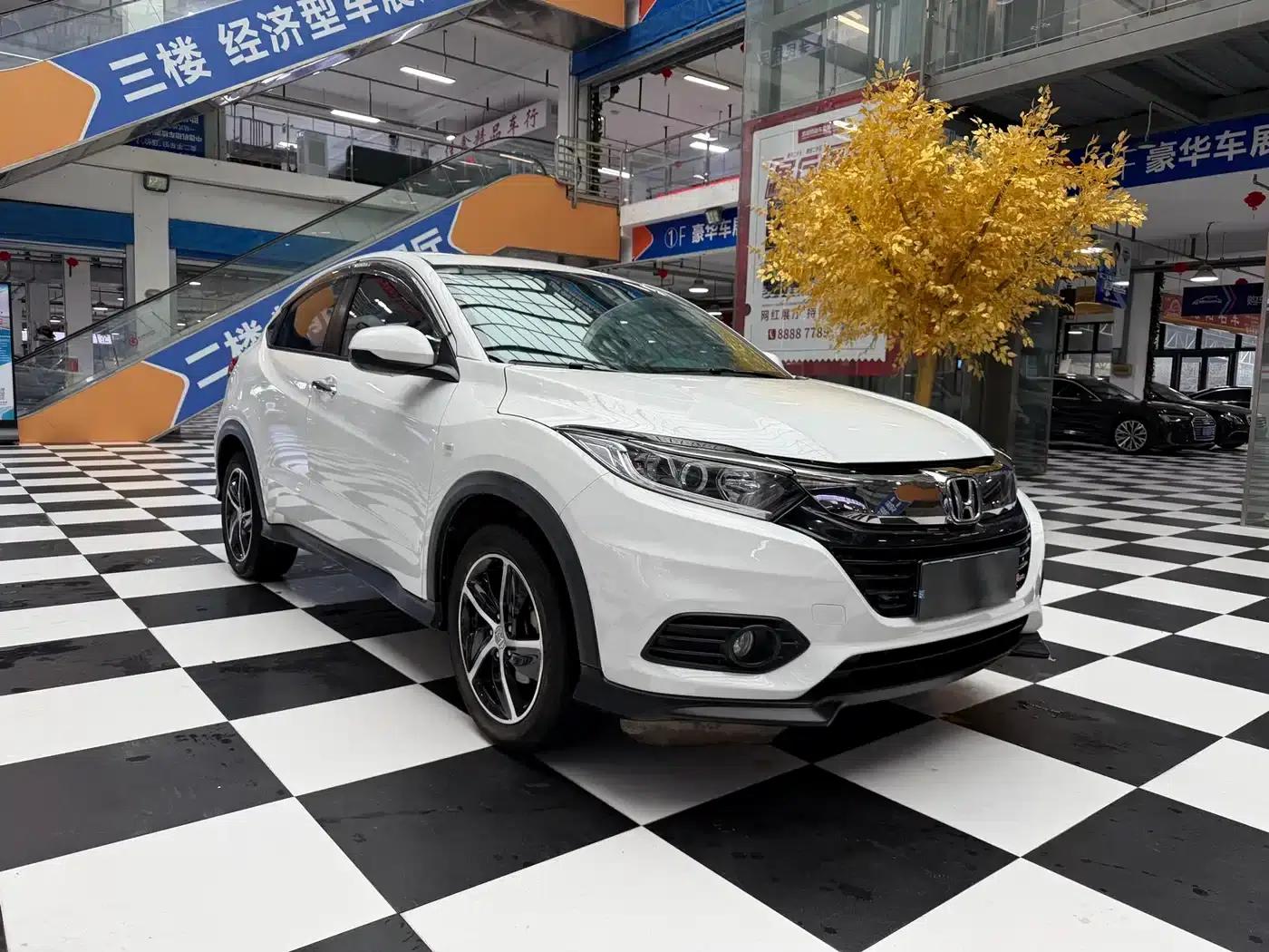 Vezel 2020 1.5L CVT Pioneer Edition — миниатюра 3