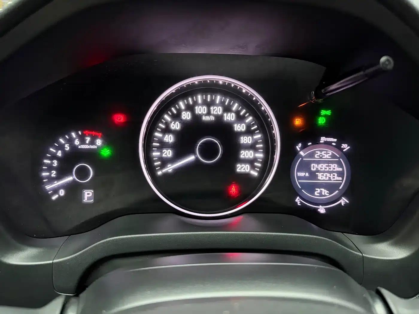 Vezel 2020 1.5L CVT Pioneer Edition — миниатюра 4