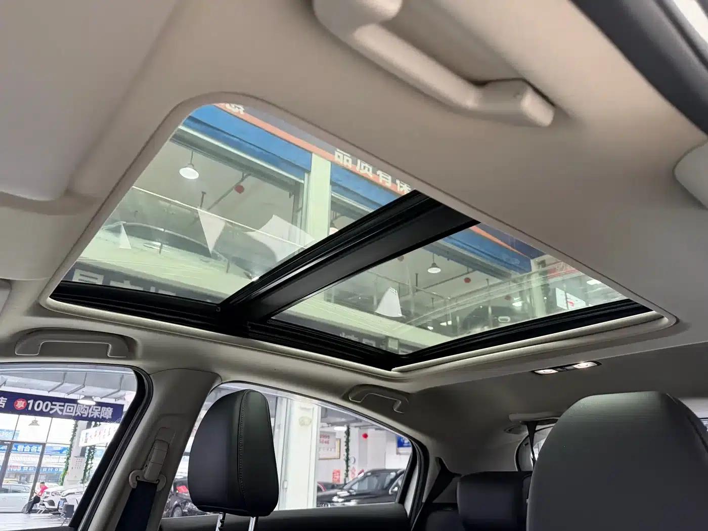 Vezel 2020 1.5L CVT Pioneer Edition — миниатюра 8