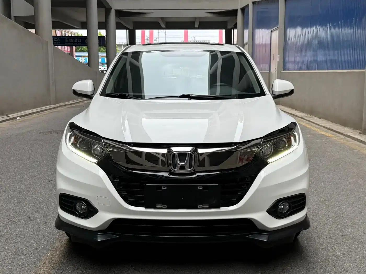 Vezel 2020 1.5L CVT Pioneer Edition — миниатюра 2