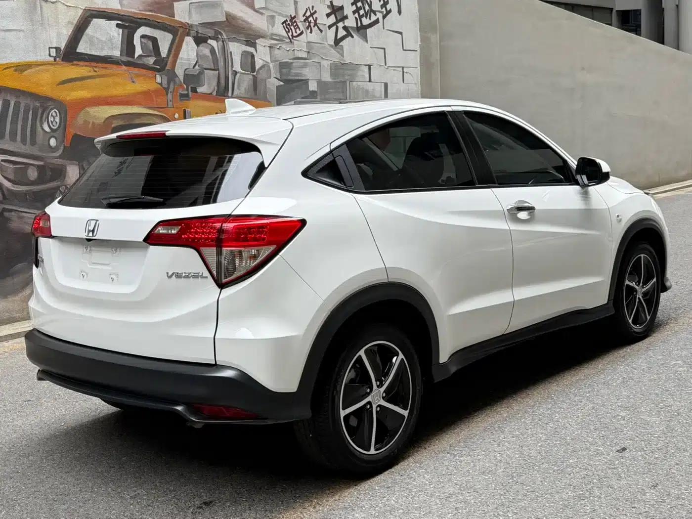 Vezel 2020 1.5L CVT Pioneer Edition — миниатюра 4
