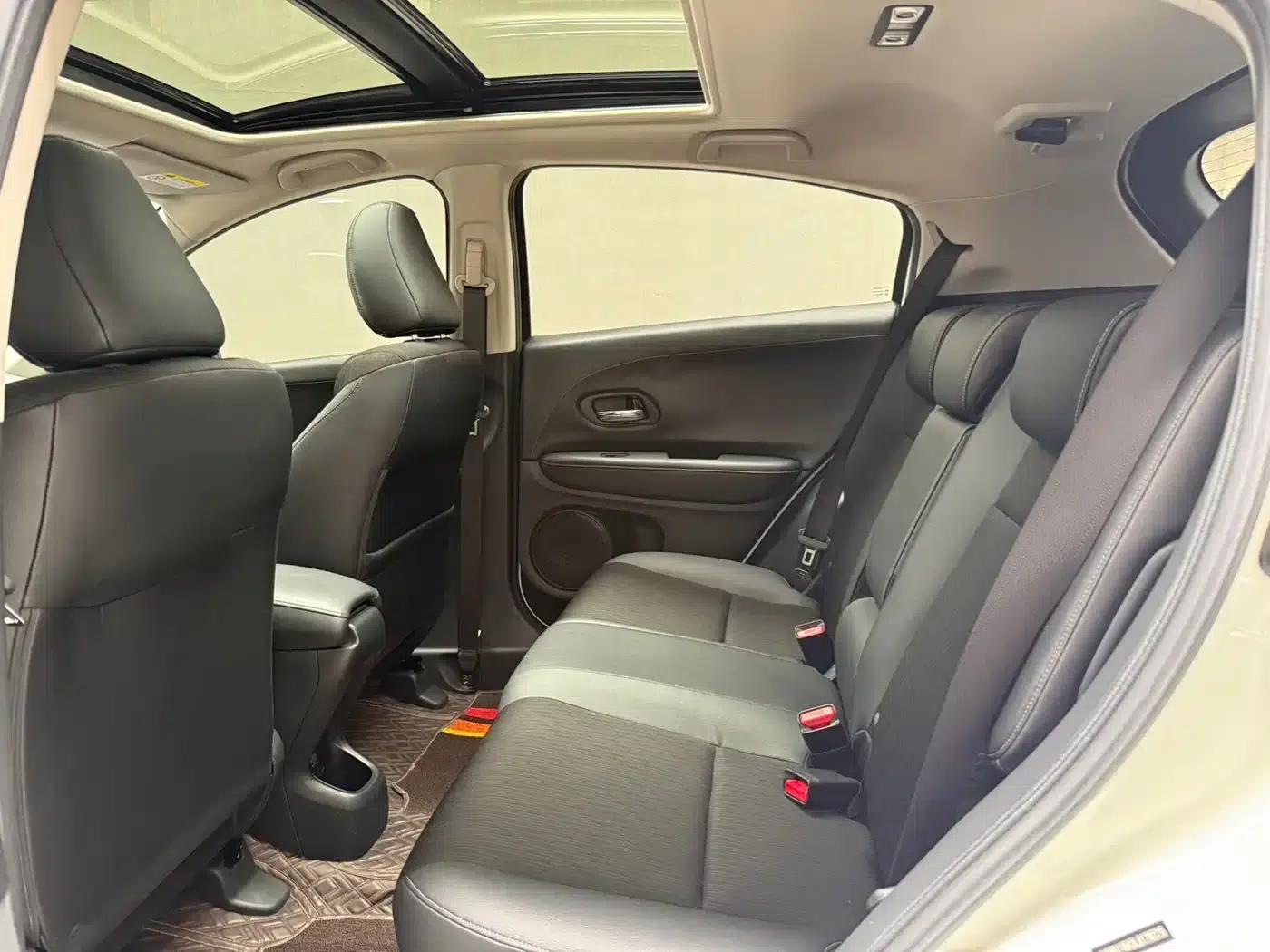 Vezel 2020 1.5L CVT Pioneer Edition — миниатюра 10