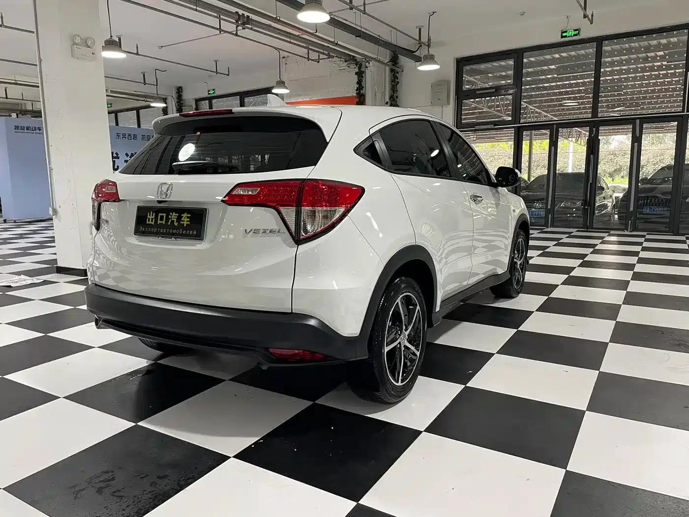 Vezel 2020 1.5L CVT Pioneer Edition — миниатюра 6