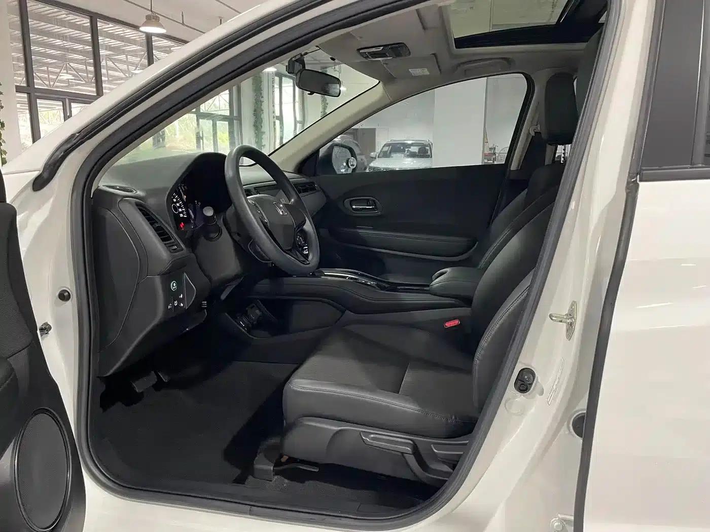 Vezel 2020 1.5L CVT Pioneer Edition — миниатюра 8