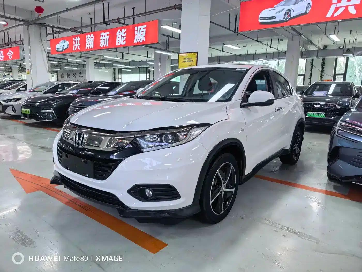 Vezel 2022 1.5L CVT Phantom Night Pioneer Edition — миниатюра 1