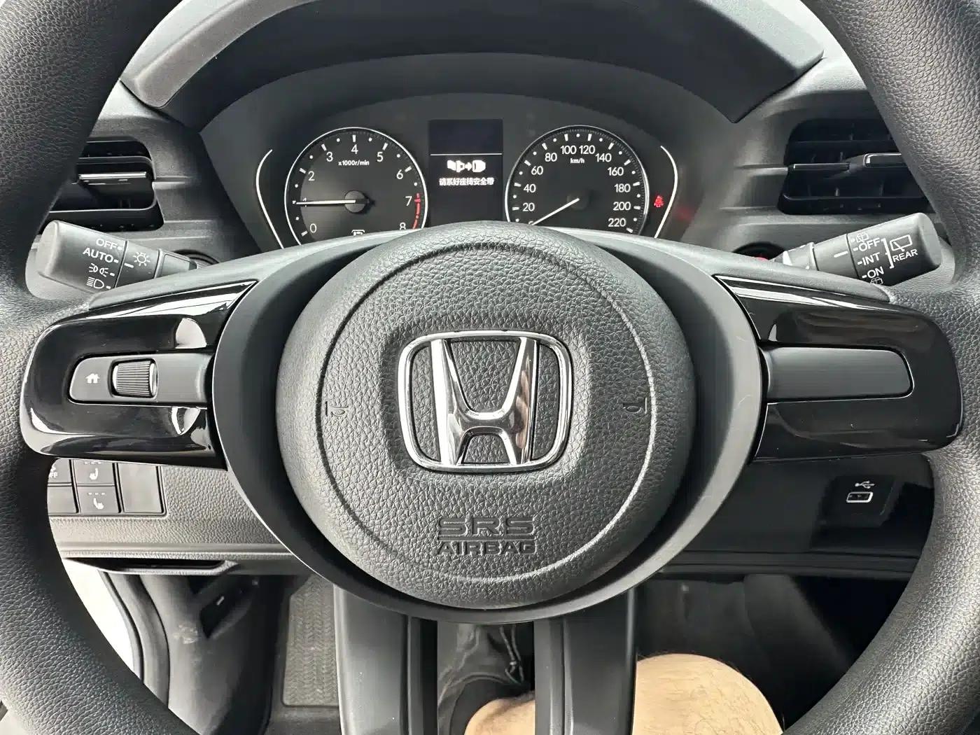 Vezel 2023 1.5L CVT Elite Edition — миниатюра 14