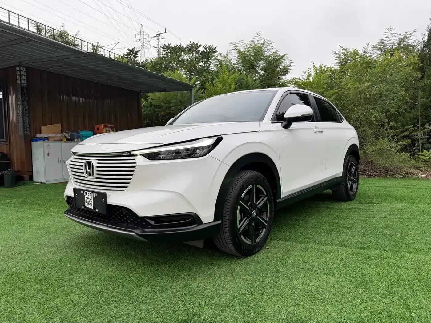 Vezel 2023 1.5L CVT Elite Edition — миниатюра 1