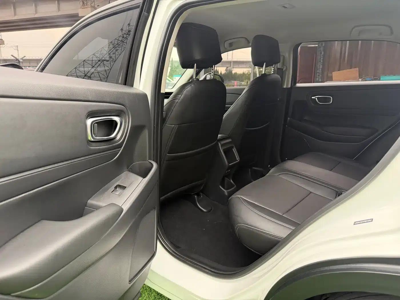 Vezel 2023 1.5L CVT Elite Edition — миниатюра 9