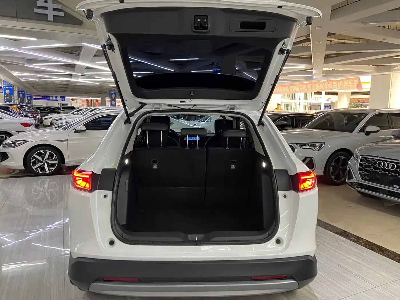 Vezel 2023 1.5L CVT Tech Edition — миниатюра 12