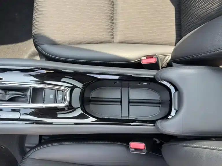 Vezel 2020 1.5L CVT Luxury Edition — миниатюра 3