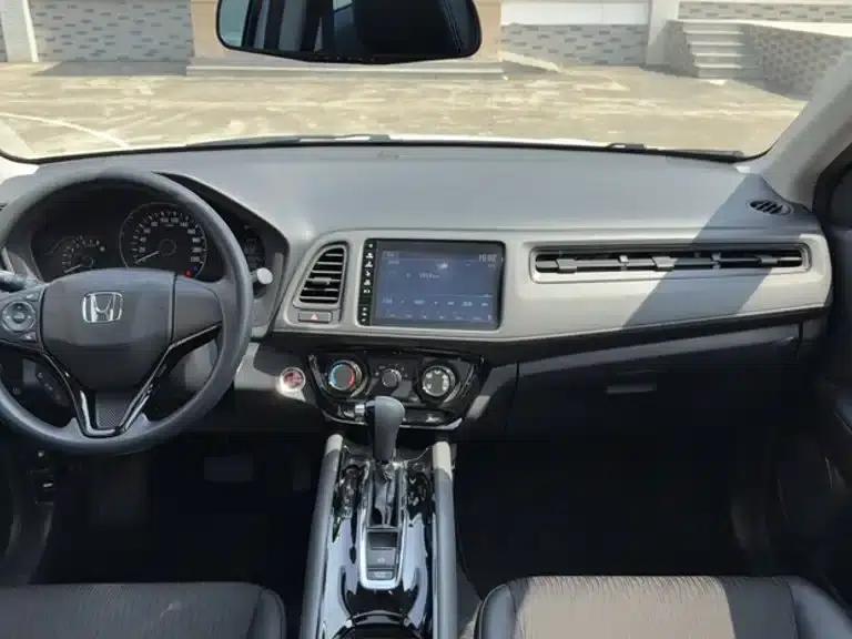 Vezel 2020 1.5L CVT Luxury Edition — миниатюра 23