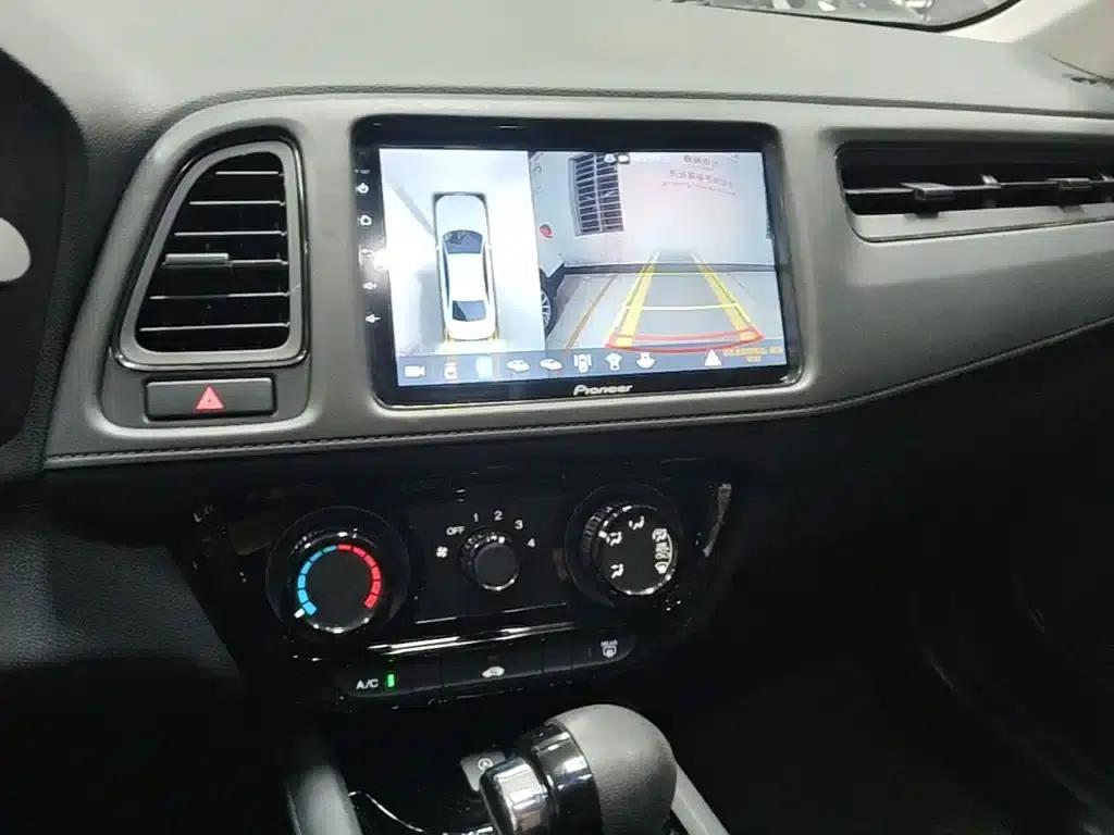 Vezel 2020 1.5L CVT Pioneer Edition — миниатюра 13