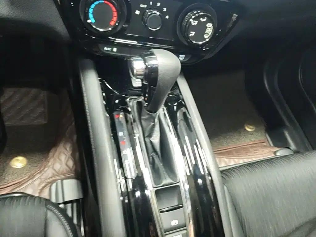 Vezel 2020 1.5L CVT Pioneer Edition — миниатюра 14