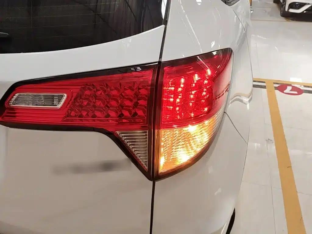 Vezel 2020 1.5L CVT Pioneer Edition — миниатюра 8