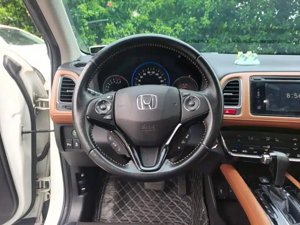 Vezel 2015 1.8L CVT 2WD Luxury — миниатюра 11