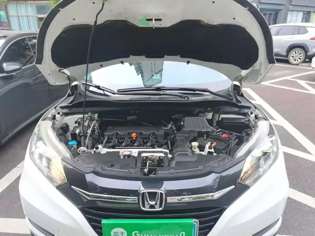 Vezel 2015 1.8L CVT 2WD Luxury — миниатюра 20