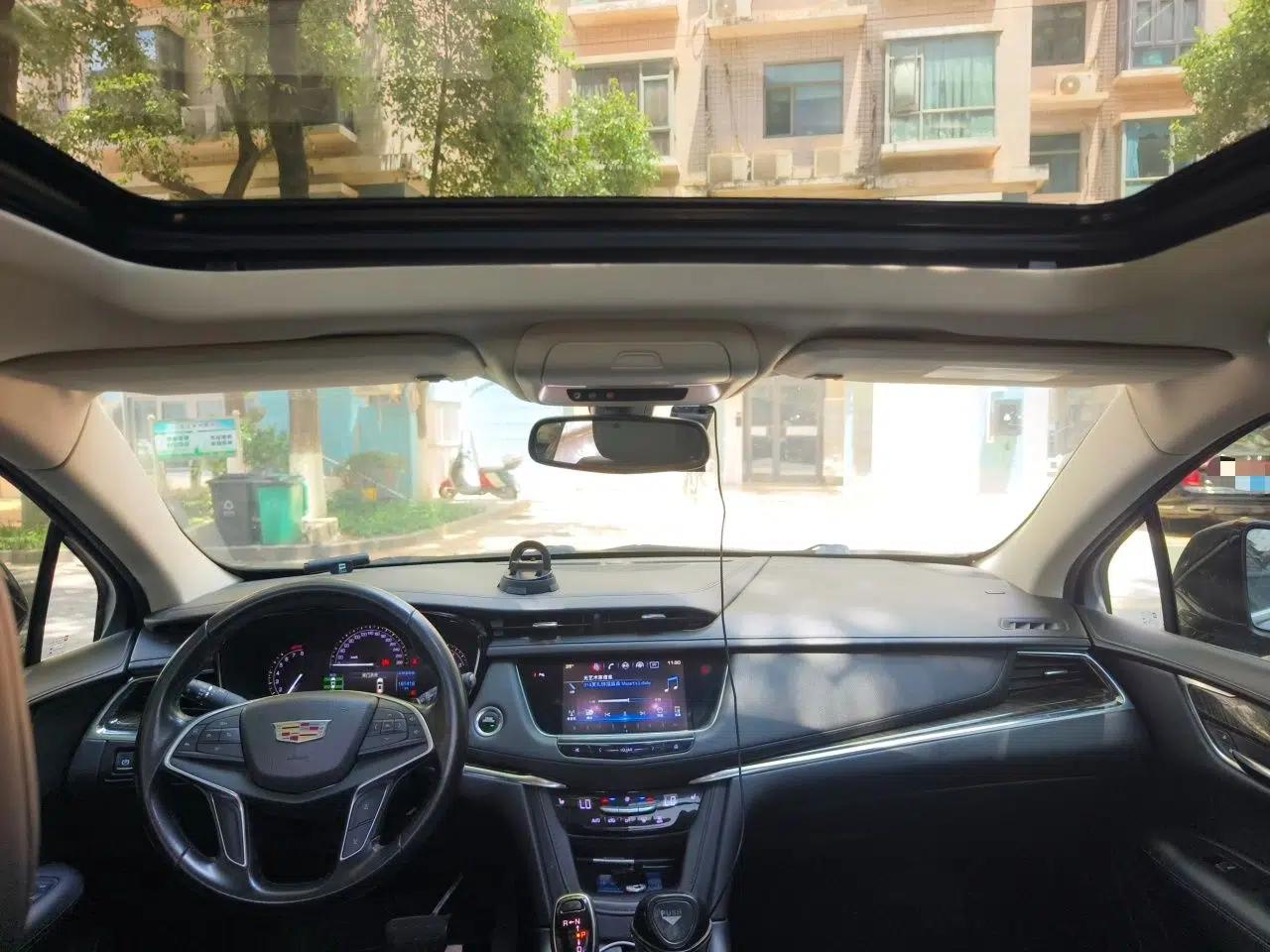 Cadillac XT5 2016 25T Luxury Model — миниатюра 18