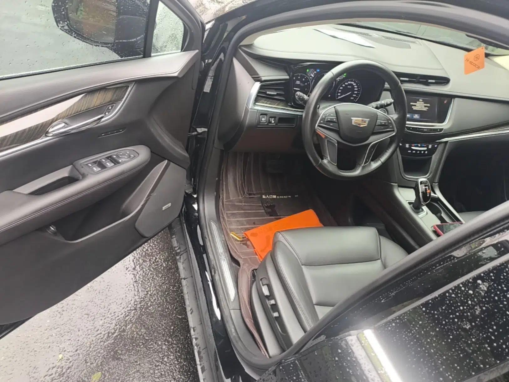 Cadillac XT5 2018 28T Four-Wheel Drive Luxury Model — миниатюра 18