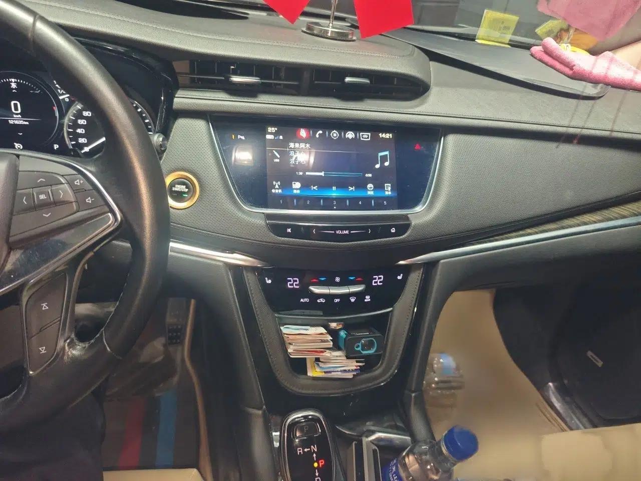 Cadillac XT5 2018 25T Luxury Model — миниатюра 12