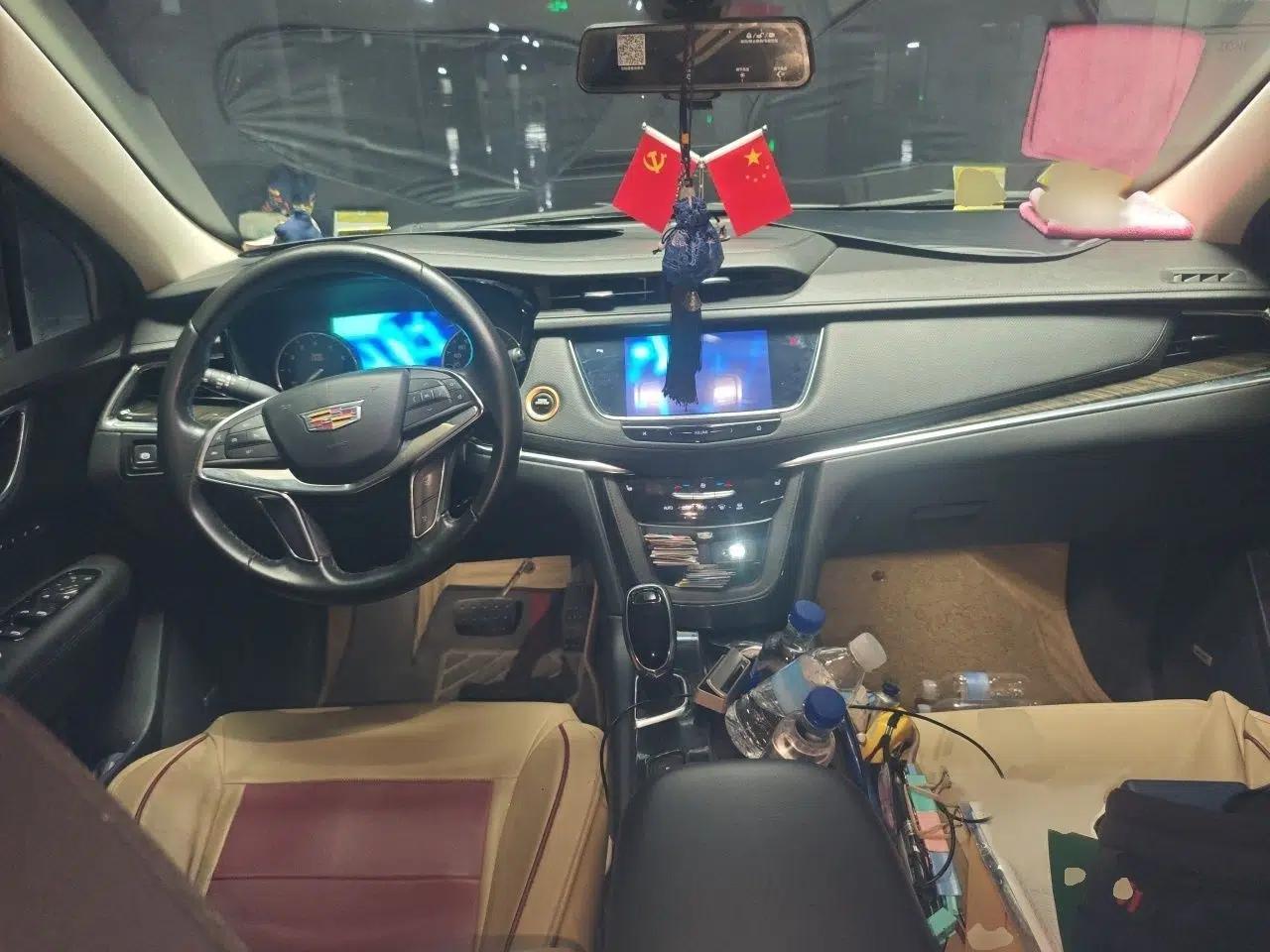 Cadillac XT5 2018 25T Luxury Model — миниатюра 18
