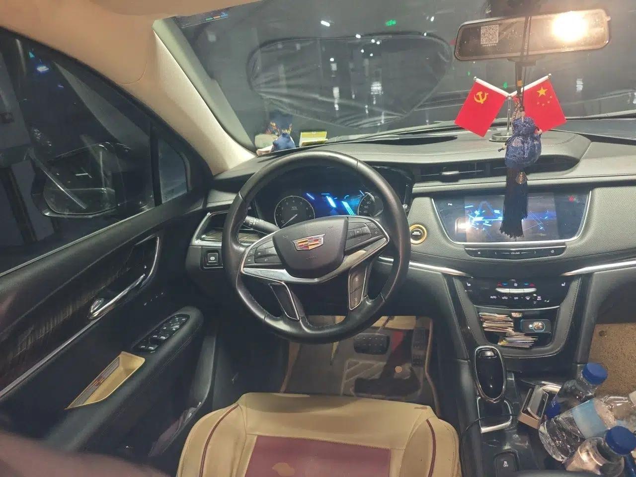 Cadillac XT5 2018 25T Luxury Model — миниатюра 9