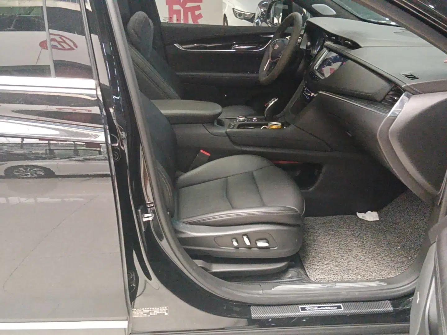 Cadillac XT5 2021 2.0T Two-Wheel Drive Luxury Version — миниатюра 19
