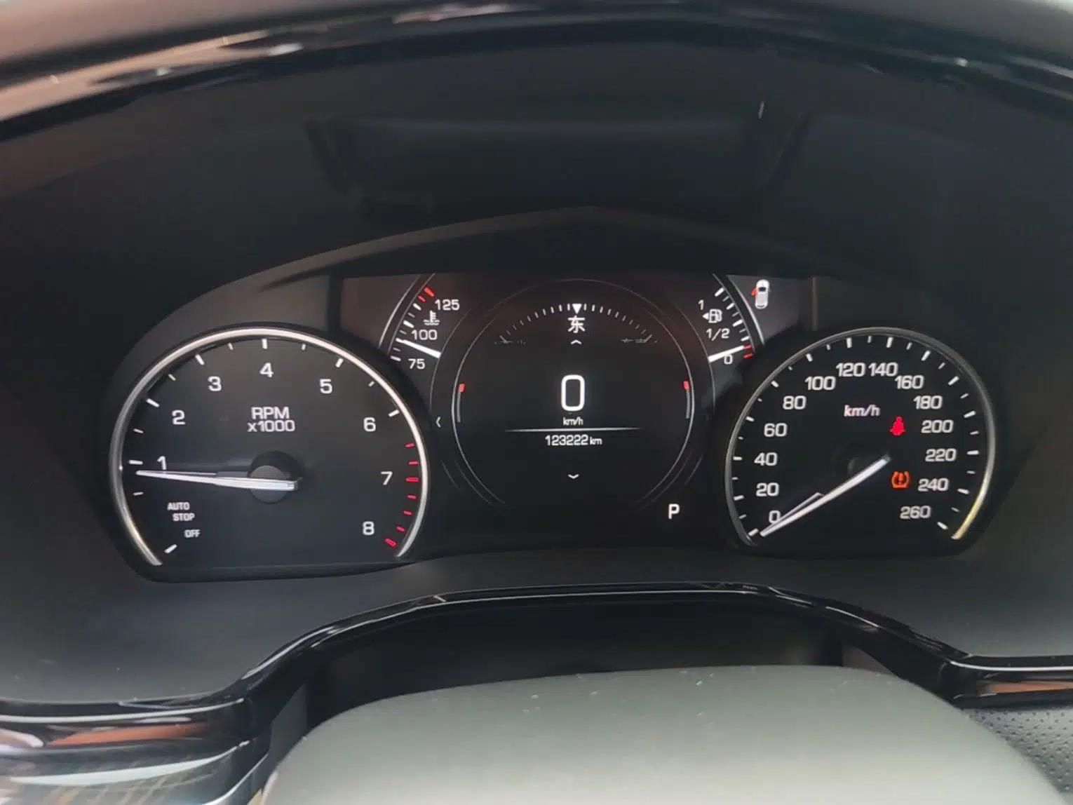 Cadillac XT5 2018 25T Luxury Model — миниатюра 14