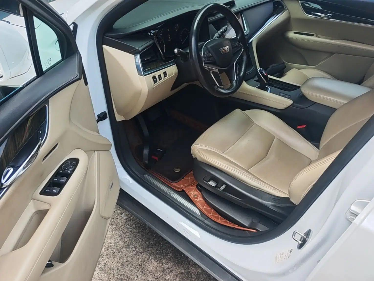 Cadillac XT5 2018 25T Luxury Model — миниатюра 18