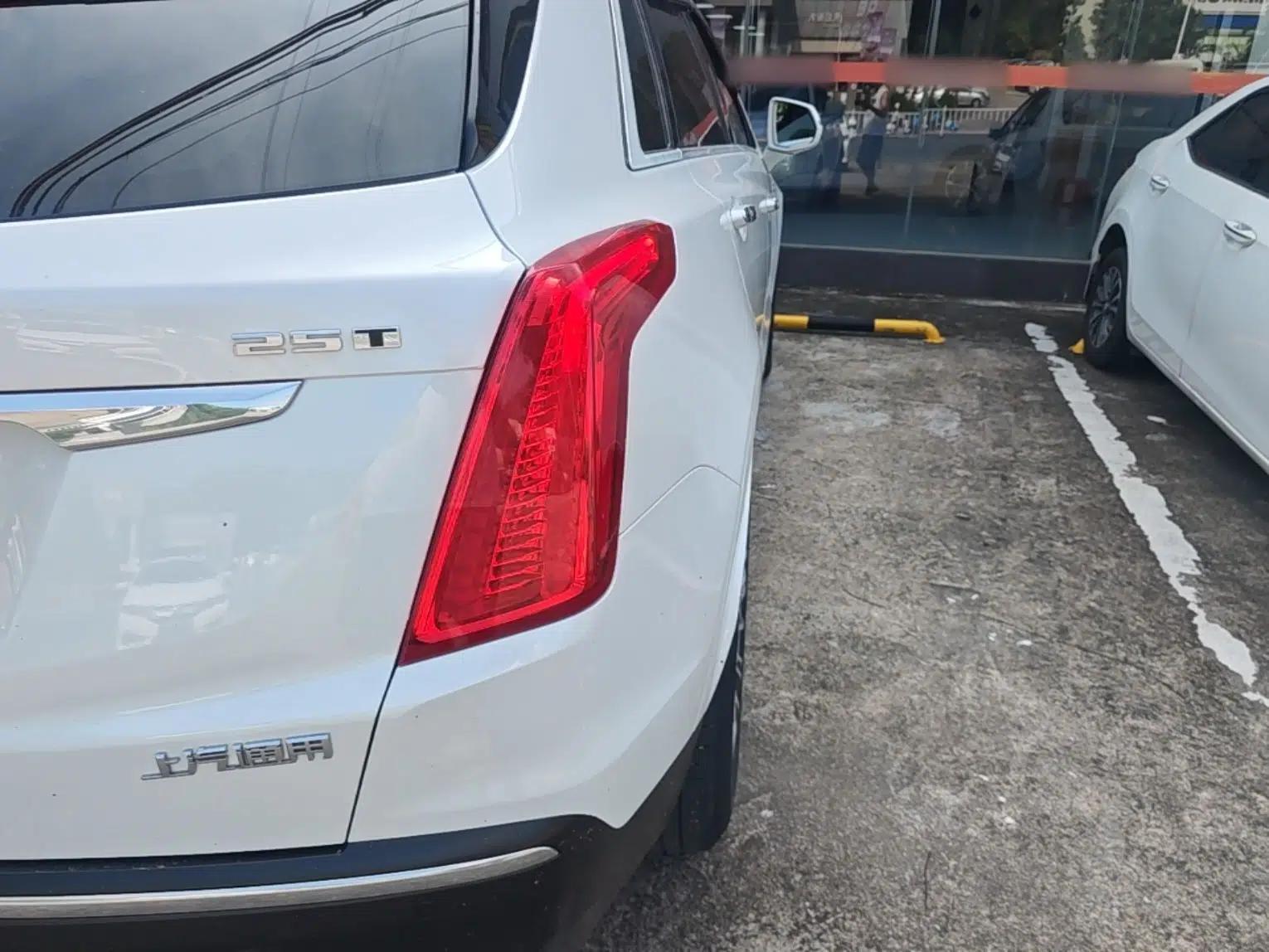 Cadillac XT5 2018 25T Luxury Model — миниатюра 9