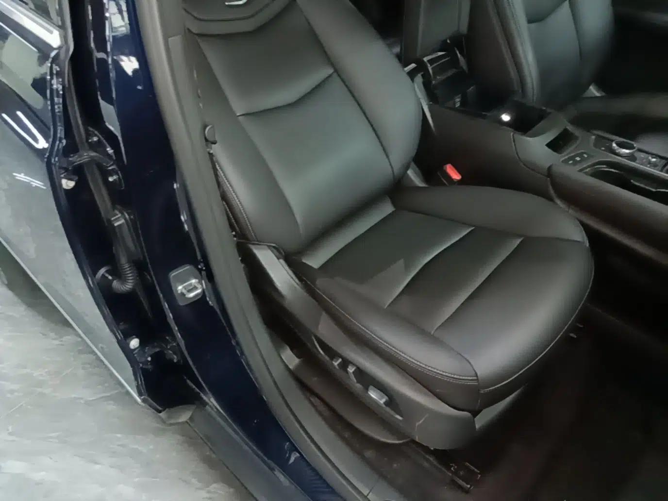 Cadillac XT5 2021 2.0T Two-Wheel Drive Luxury Version — миниатюра 19